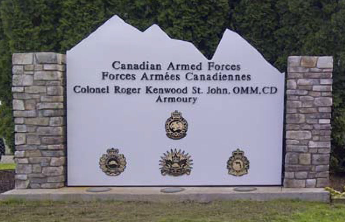 Colonel Roger Kenwood St. John, OMM, CD Armoury / Manège militaire du colonel Roger Kenwood St. John, OMM, CD